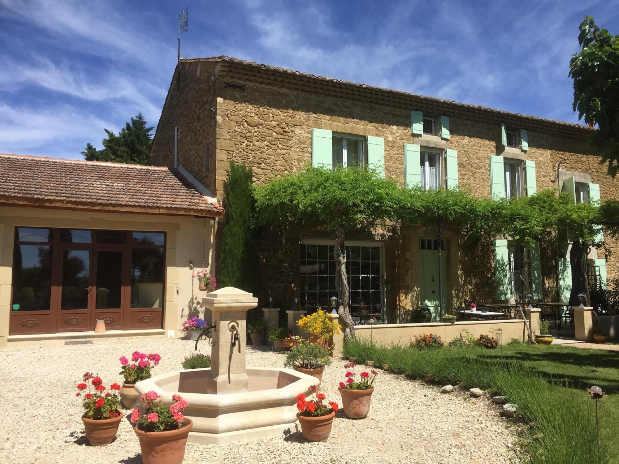 Fontaine Des Magnarelles Hotel Althen-des-Paluds Exterior foto